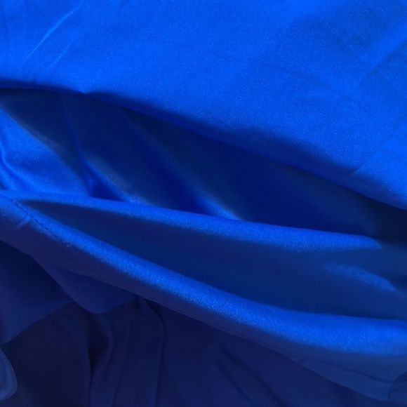 Lulu’s A line dress, back cut out - Picture 7 of 7